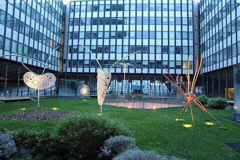 Le Jardin des sculptures, Sorbonne Université. By Fred Romero from Paris, France, CC BY 2.0, via Wikimedia Commons